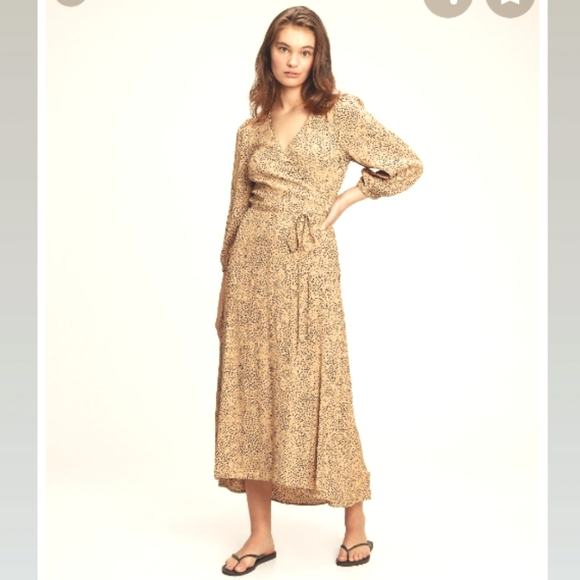 GAP Dresses & Skirts - GAP Flounce Midi Wrap Dress Leopard Print